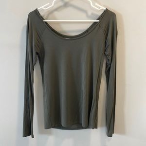 ❌SOLD❌Melrose and Market green long sleeve top | Size small